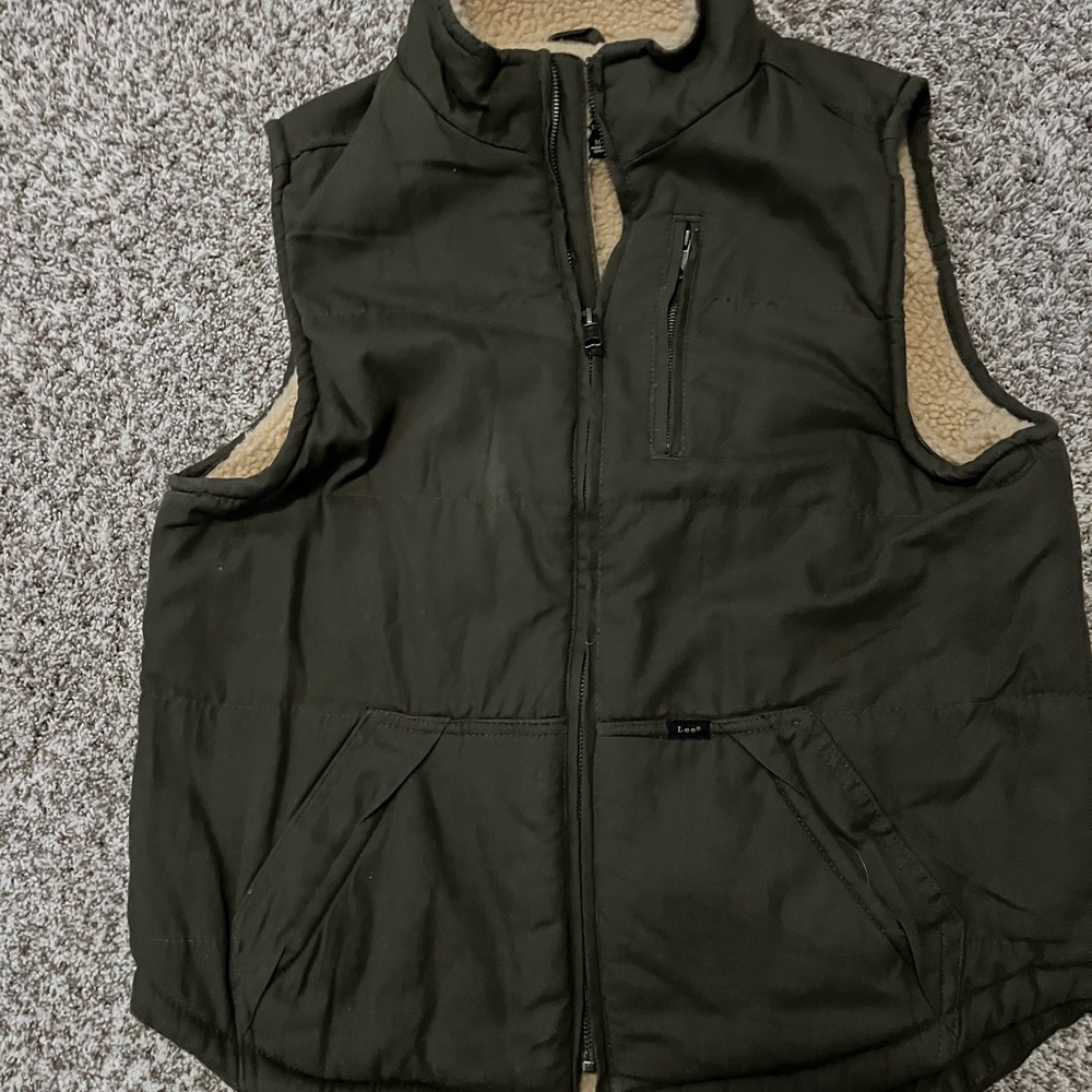 Lee Olive Fleece-Lined Vest